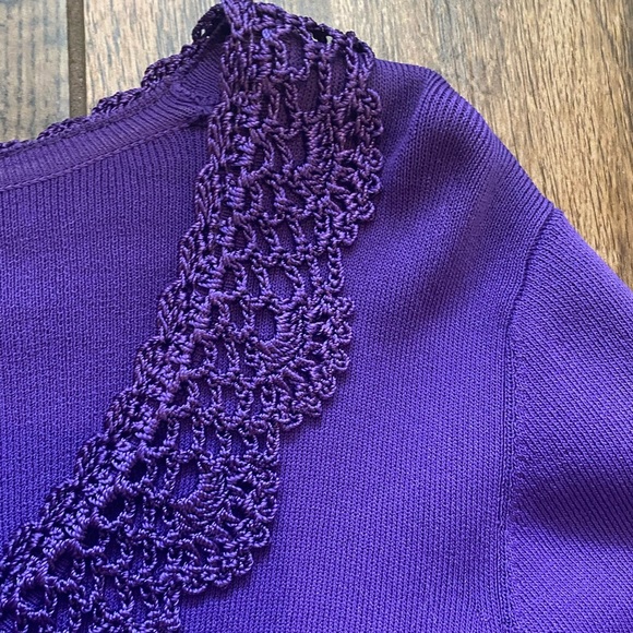 Like New J.A.C. Woman’s Small Purple - Picture 4 of 5